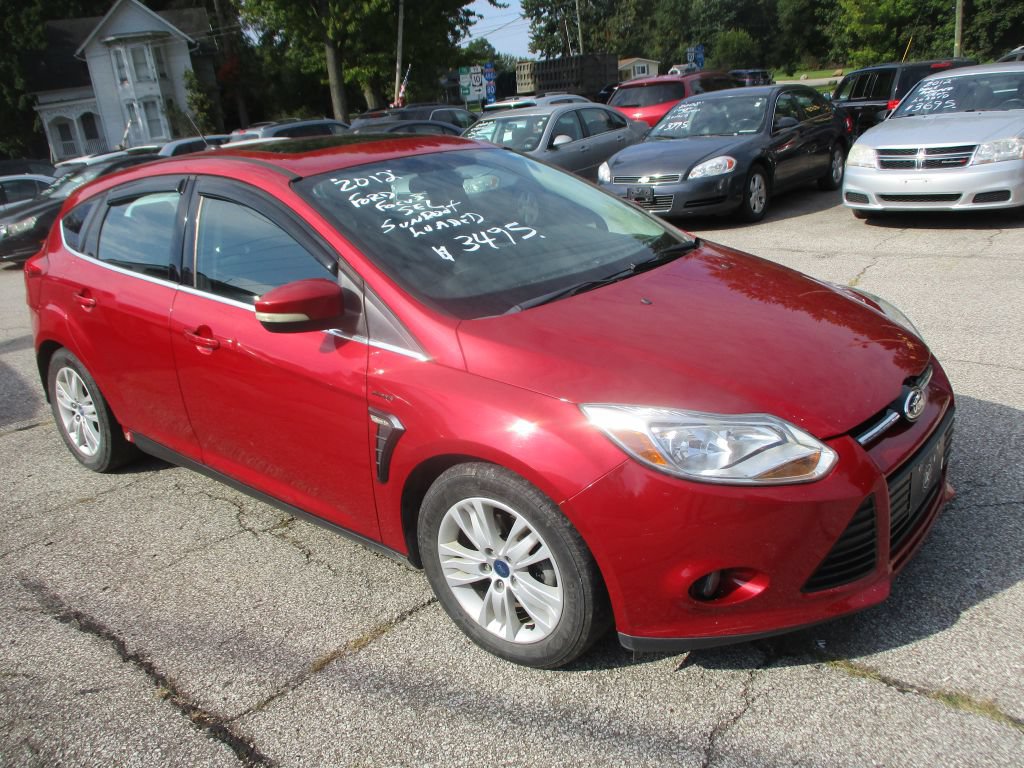 Used 2012 Ford Focus SEL FWD image 1