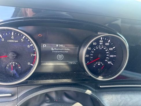 Certified 2023 Kia Carnival EX FWD image 5
