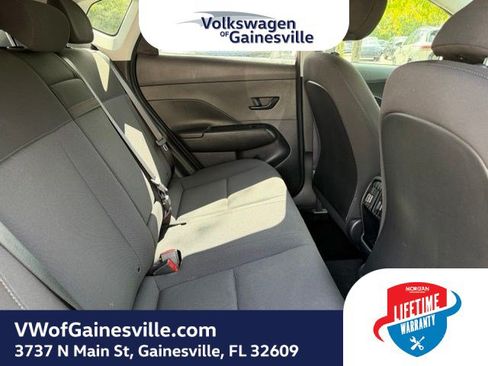 Used 2025 Hyundai Kona SEL AWD/4WD image 8