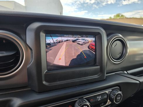 Certified 2023 Jeep Wrangler Unlimited image 18