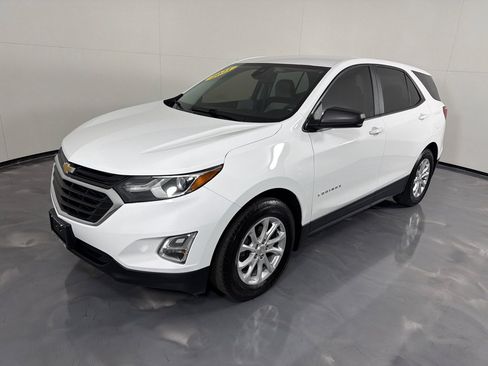 Used 2021 Chevrolet Equinox LS w/ LS Convenience Package FWD image 9