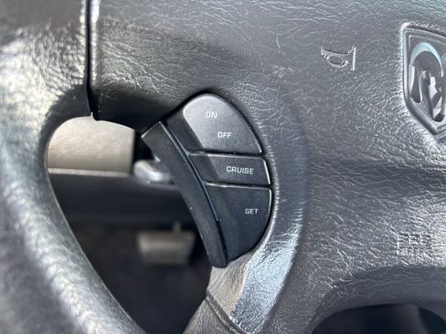 Used 2003 Dodge Ram 1500 Truck SLT RWD image 25