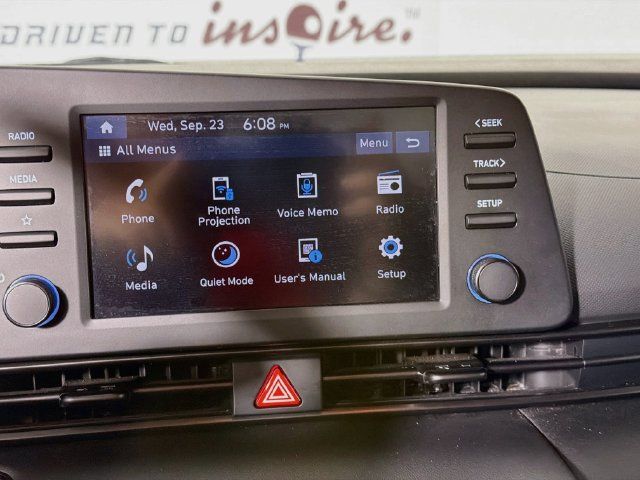 Used 2025 Hyundai Elantra Sport FWD image 16