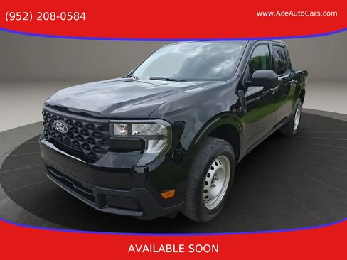 Used 2025 Ford Maverick XL w/ Equipment Group 102A AWD/4WD image 1