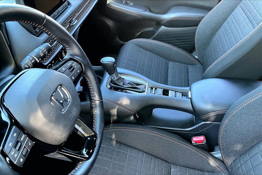 Used 2025 Honda HR-V Sport image 13