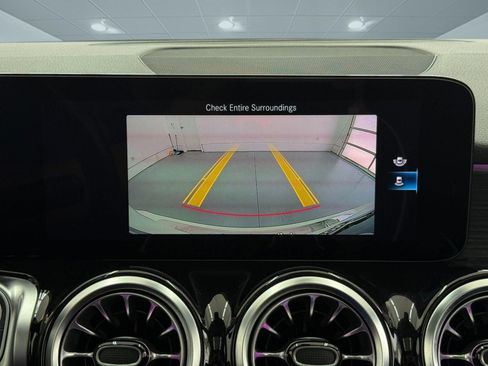 Certified 2023 Mercedes-Benz GLB 250 image 30