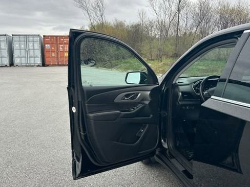Certified 2020 Chevrolet Traverse LT AWD/4WD image 12