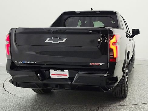 Used 2024 Chevrolet Silverado EV RST AWD/4WD image 6