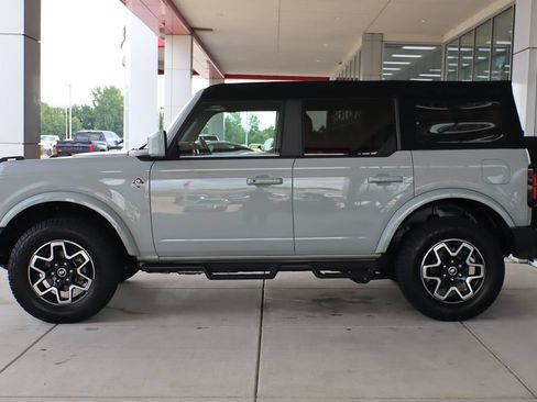 Used 2024 Ford Bronco Outer Banks AWD/4WD image 4