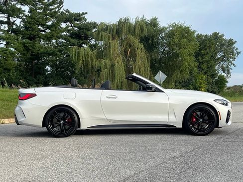 Used 2024 BMW 430i xDrive Convertible w/ M Sport Package AWD/4WD image 8