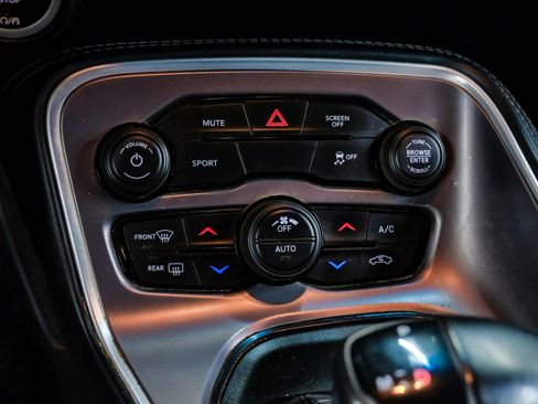 Used 2022 Dodge Challenger SXT w/ Blacktop Package image 19