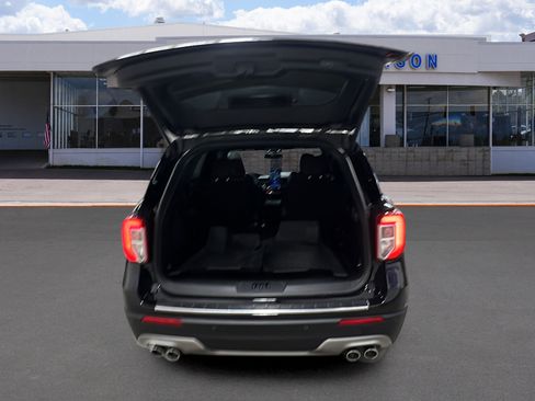 Certified 2022 Ford Explorer Platinum w/ Equipment Group 601A image 13