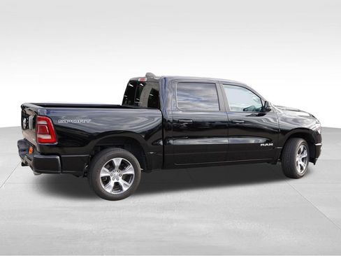 Used 2023 RAM 1500 Laramie AWD/4WD image 4