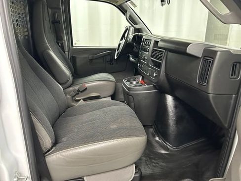 Used 2025 GMC Savana 2500 w/ Driver Convenience Package RWD image 12