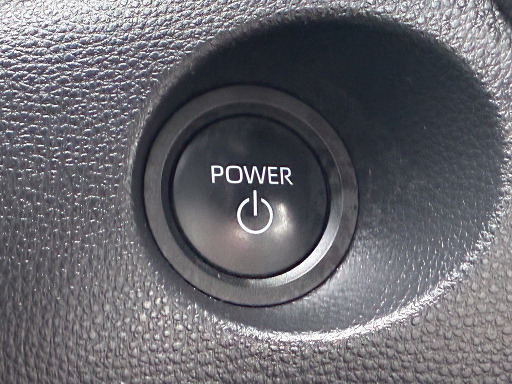 Used 2025 Toyota Corolla Cross AWD Hybrid image 20
