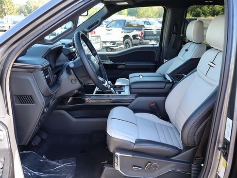 New 2025 Ford F150 Lightning Platinum image 28