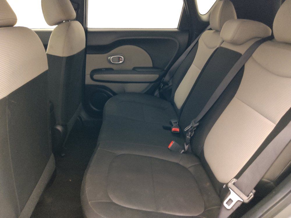 Used 2017 Kia Soul FWD image 18