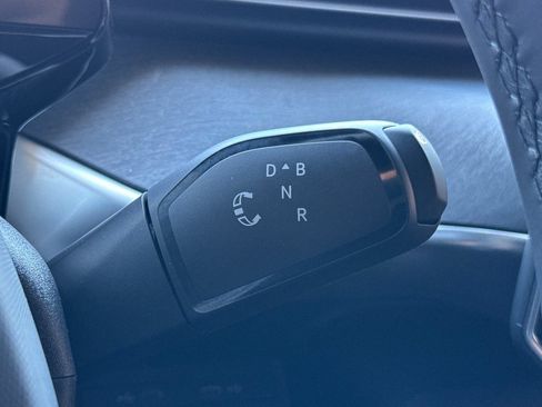 New 2025 Volkswagen ID. Buzz Pro S RWD image 23