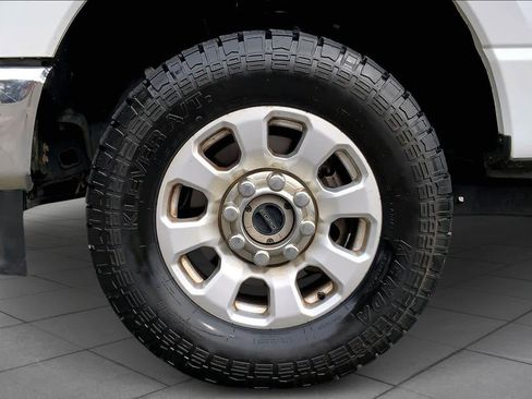 Used 2024 Ford F350 XLT image 11