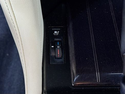 Used 2023 Lexus GX 460 Premium image 20