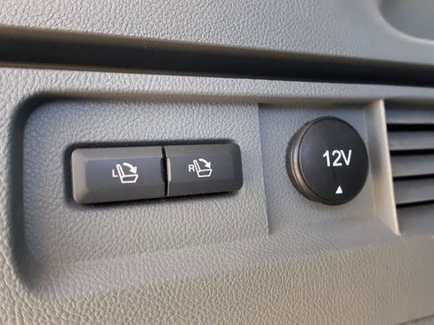 Used 2019 Lincoln Nautilus Reserve image 31