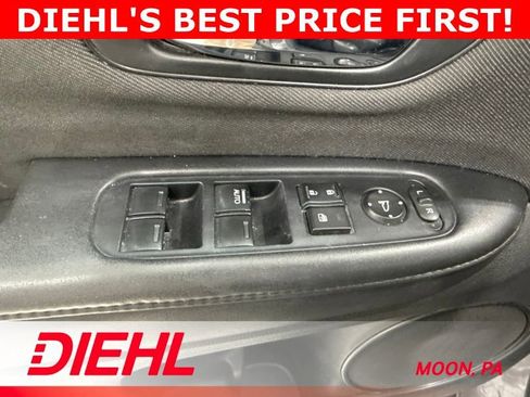 Used 2019 Honda HR-V LX image 19