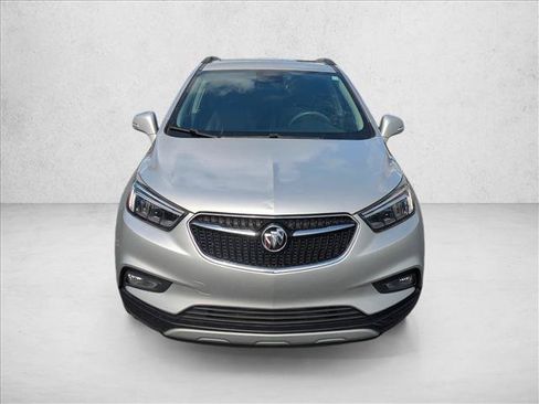 Used 2018 Buick Encore Essence w/ Experience Buick Package FWD image 2