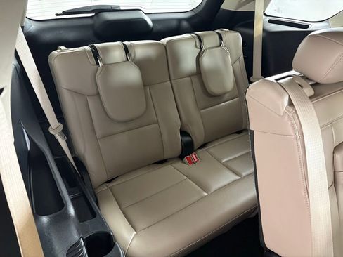 Used 2024 Ford Explorer XLT w/ Equipment Group 202A image 40