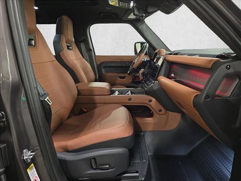 New 2026 Land Rover Defender 110 OCTA AWD/4WD image 10
