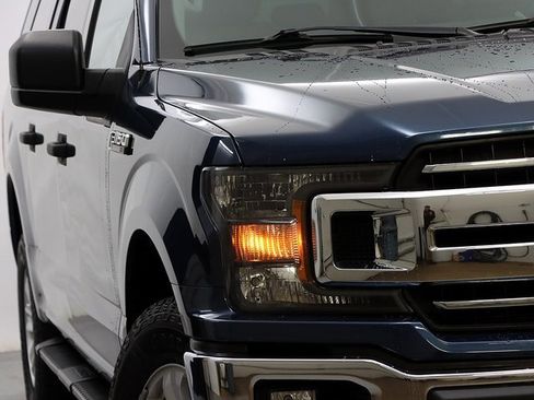 Used 2018 Ford F150 XLT w/ Trailer Tow Package image 4