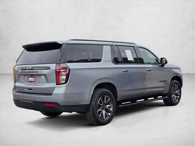 Used 2023 Chevrolet Suburban Z71 w/ Luxury Package AWD/4WD image 5