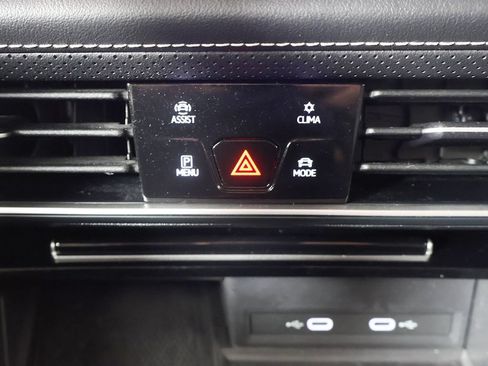 Used 2024 Volkswagen Atlas SEL Premium R-Line AWD/4WD image 56