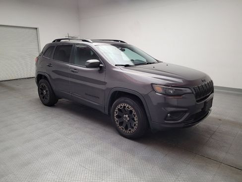 Used 2020 Jeep Cherokee Latitude Plus AWD/4WD image 11