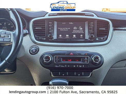 Used 2019 Kia Sorento EX AWD/4WD image 12
