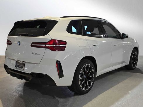 Used 2025 BMW X3 xDrive30i w/ Premium Package AWD/4WD image 3