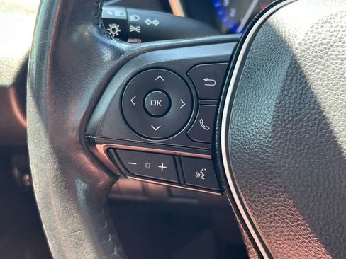 Used 2020 Toyota Corolla XLE FWD image 34