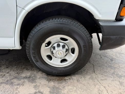 Used 2021 Chevrolet Express 2500 Extended w/ Driver Convenience Package RWD image 36