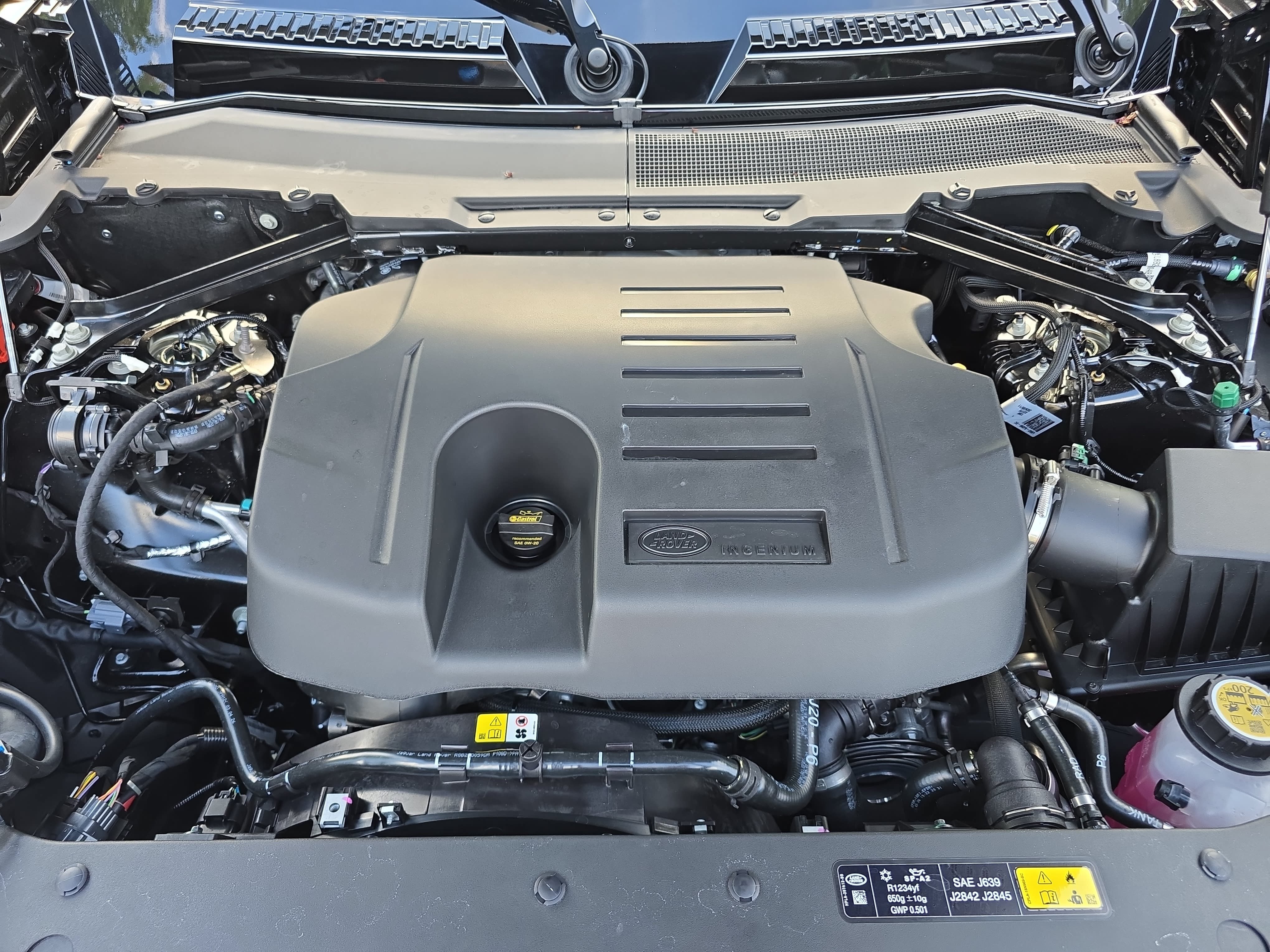 New 2026 Land Rover Defender 110 X-Dynamic SE AWD/4WD image 30