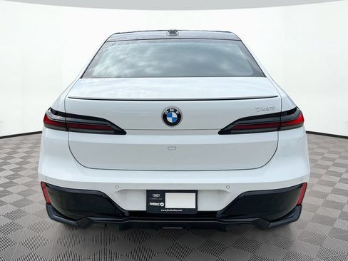 Used 2023 BMW 740i RWD image 7