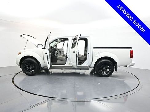 Used 2020 Nissan Frontier SV w/ Midnight Edition Floor Mats RWD image 37