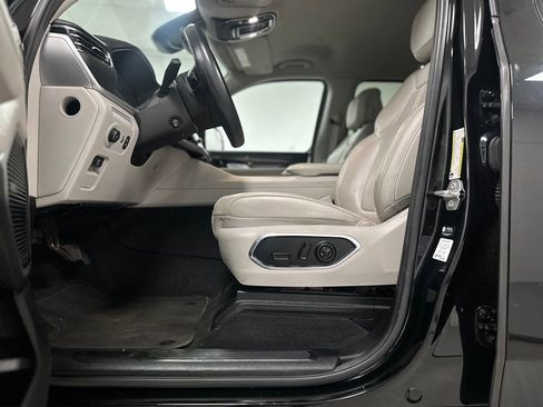 Used 2022 Jeep Wagoneer Series II image 19