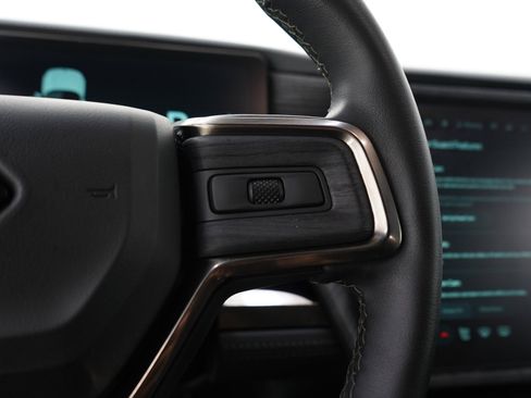 Used 2022 Rivian R1T Adventure AWD/4WD image 26