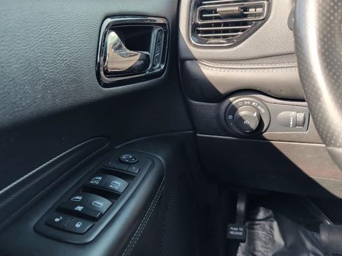 Used 2022 Dodge Durango GT AWD/4WD image 21
