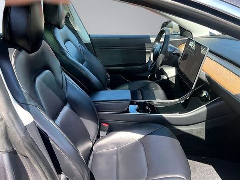 Used 2020 Tesla Model 3 Long Range AWD/4WD image 7