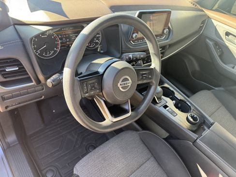 Used 2021 Nissan Rogue S image 12