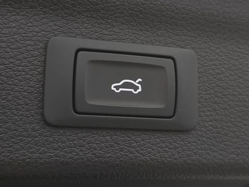 Used 2022 Audi Q3 2.0T Premium Plus w/ Premium Plus Package image 30