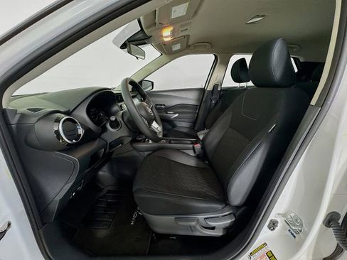 Used 2024 Nissan Kicks SV image 23