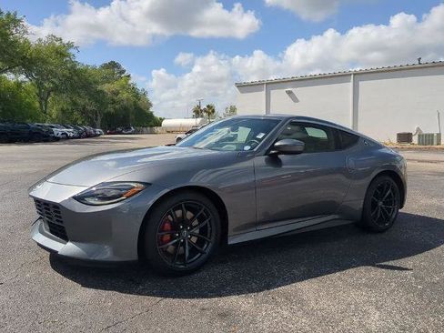 Certified 2024 Nissan Z Performance w/ Floor Mat Package RWD image 8