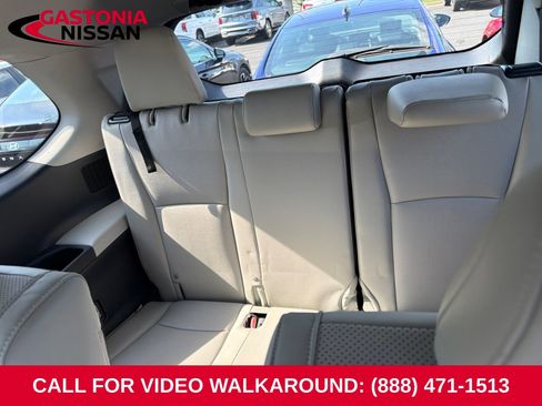 Used 2025 Toyota Grand Highlander FWD image 11