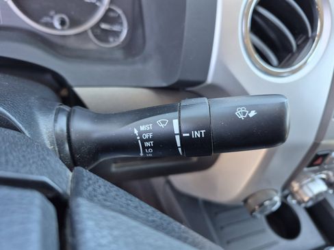 Used 2014 Toyota Tundra SR5 w/ TRD Off Road Package image 33